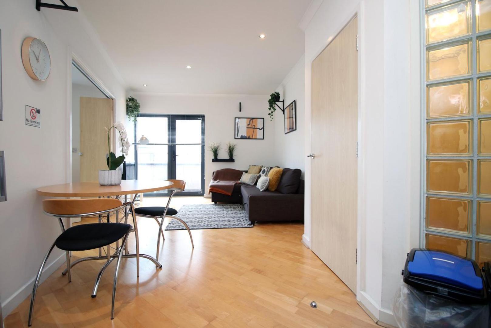 Centrally Located Spacious 2Br | Cohost Partners Cardiff Exterior photo