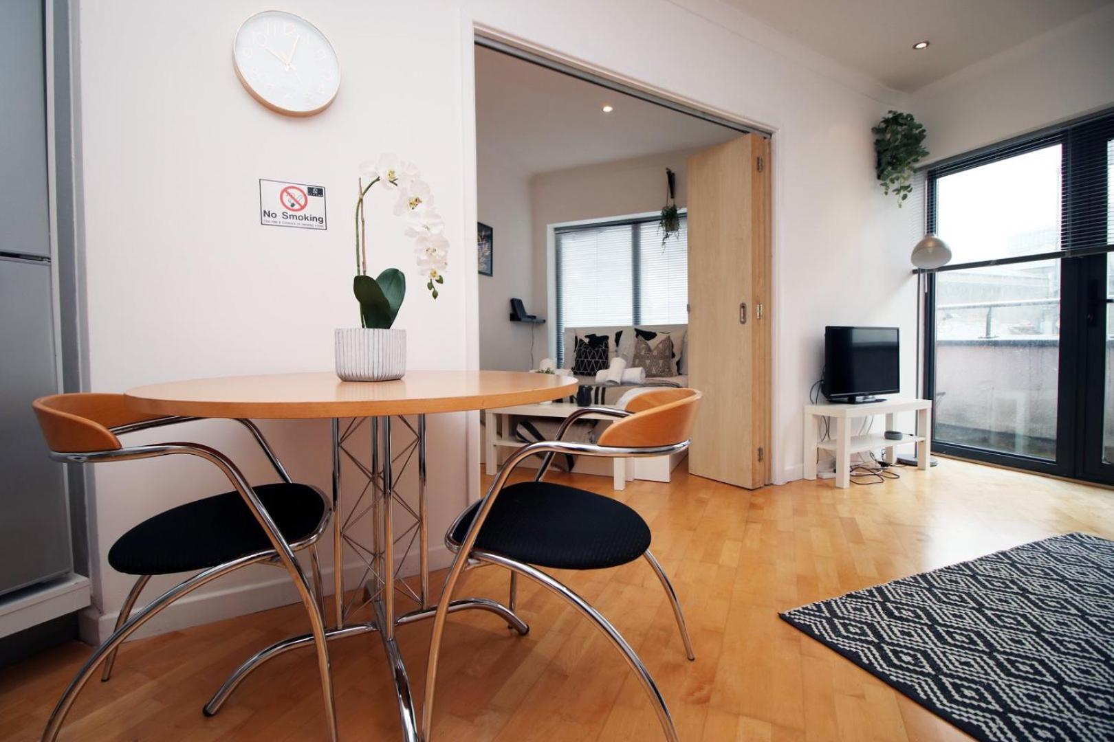 Centrally Located Spacious 2Br | Cohost Partners Cardiff Exterior photo