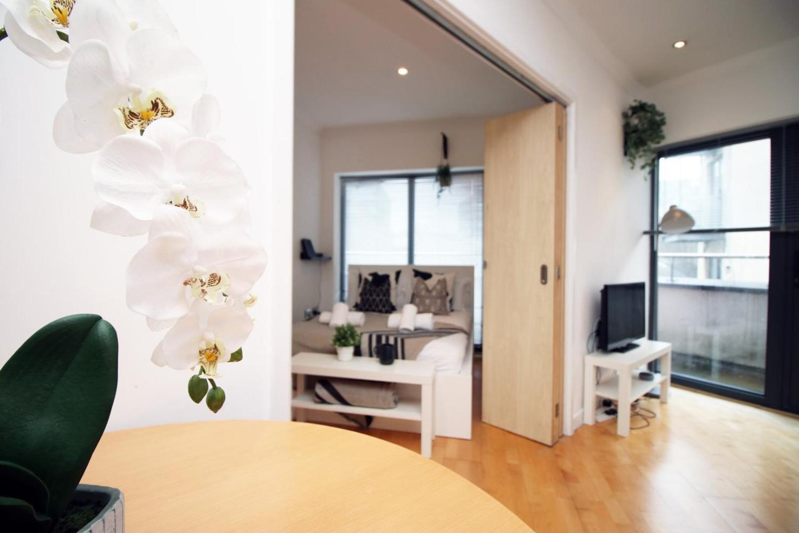 Centrally Located Spacious 2Br | Cohost Partners Cardiff Exterior photo