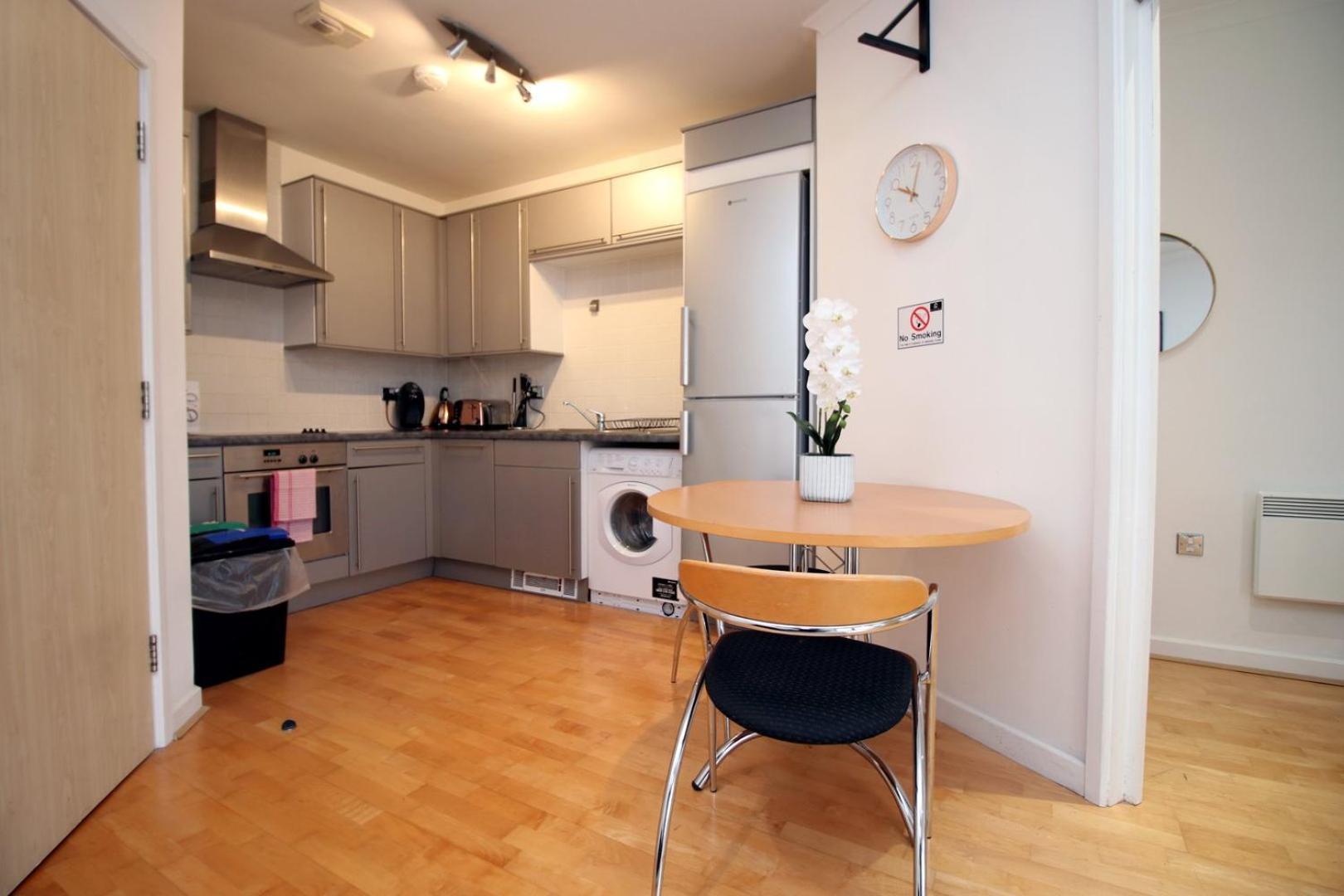 Centrally Located Spacious 2Br | Cohost Partners Cardiff Exterior photo